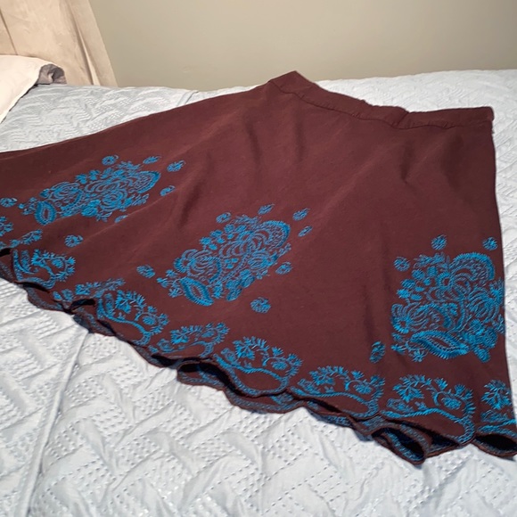 NY Collection Scalloped hem embroidered a-line flare skirt brown turquoise PM - Picture 2 of 11